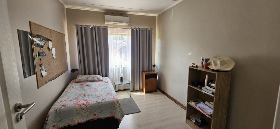 4 Bedroom Property for Sale in Monument Heights Northern Cape